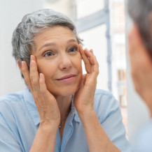 Menopauza a oczy – poradnik dla kobiet